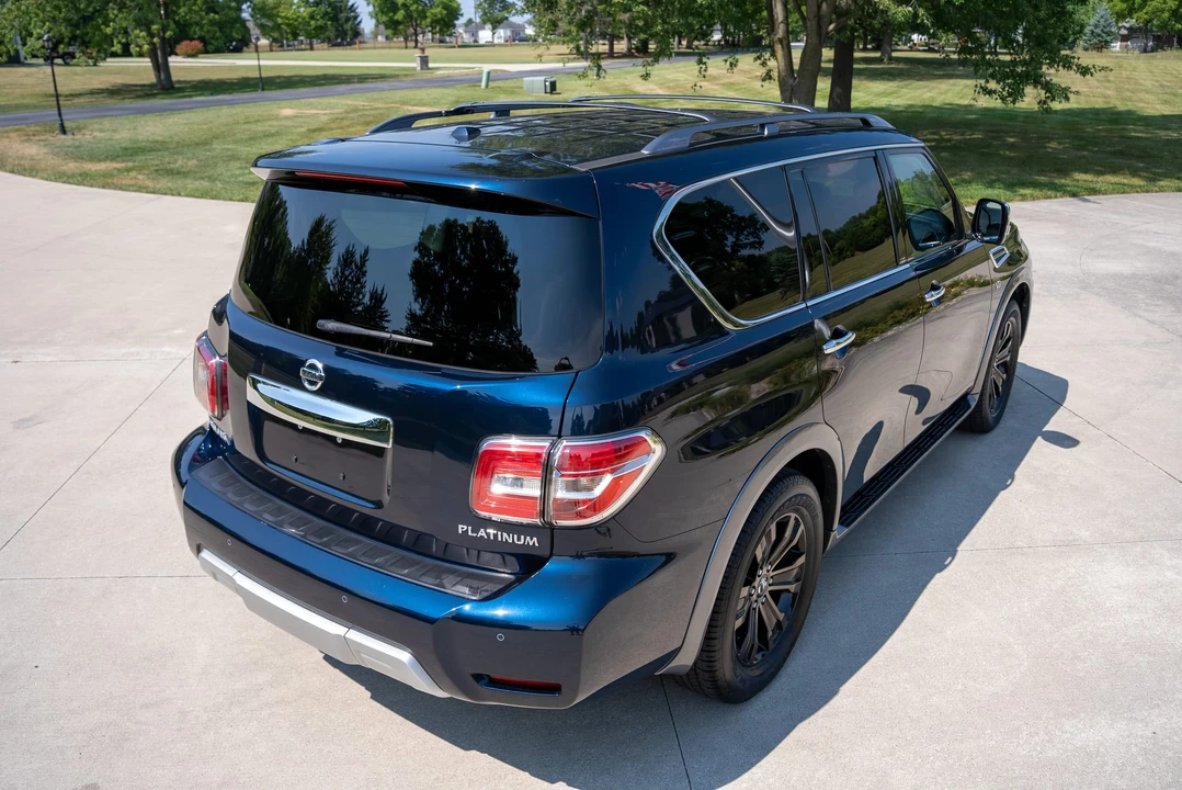 2017 Nissan Armada - Image 22 of 31