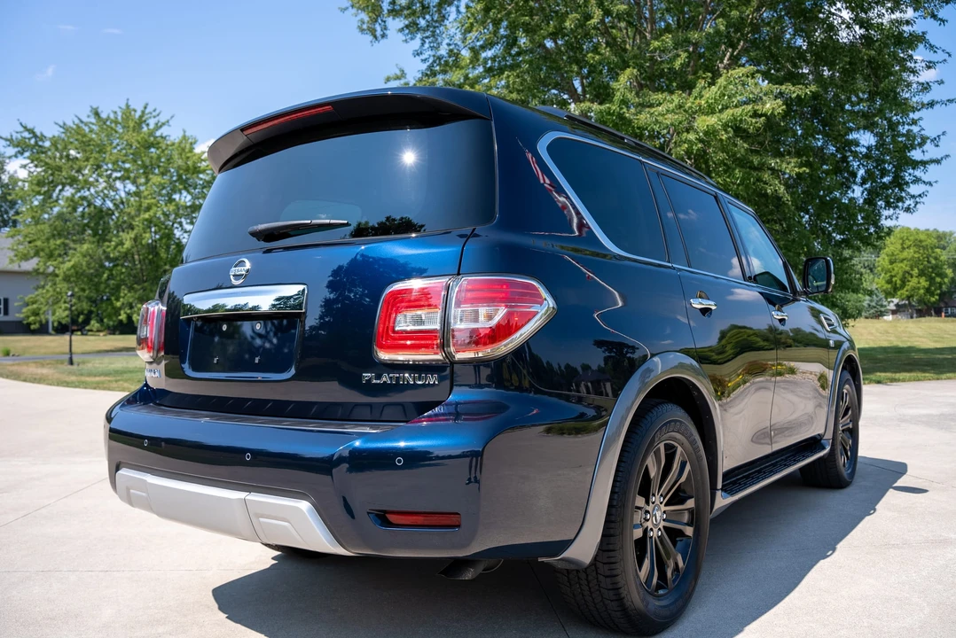 2017 Nissan Armada - Image 20 of 31