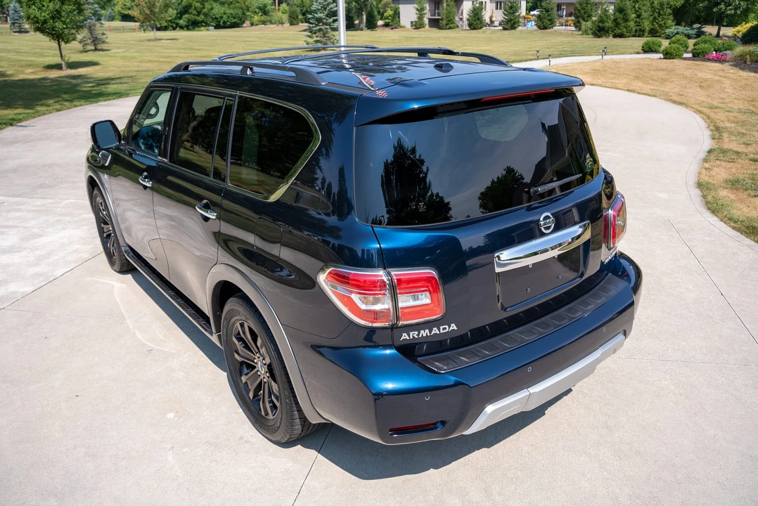 2017 Nissan Armada - Image 15 of 31