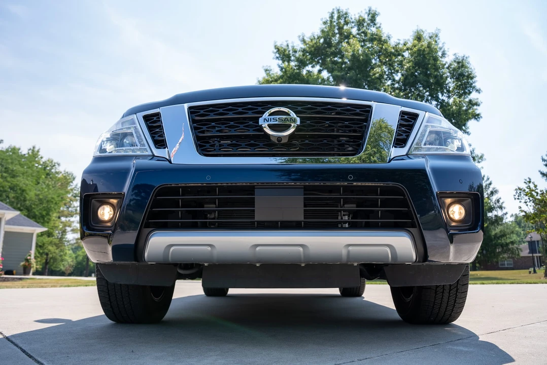 2017 Nissan Armada - Image 29 of 31