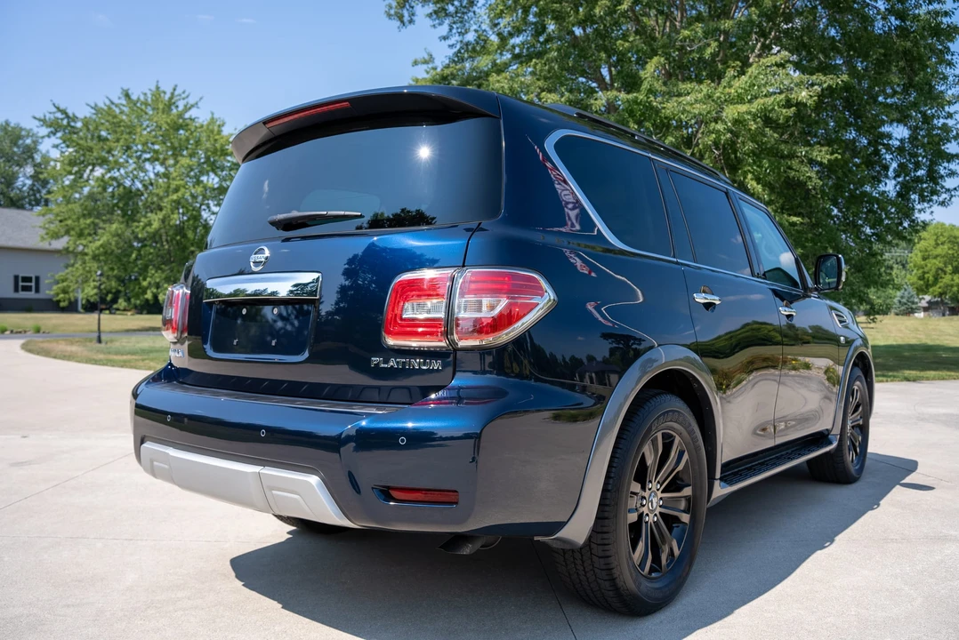 2017 Nissan Armada - Image 21 of 31