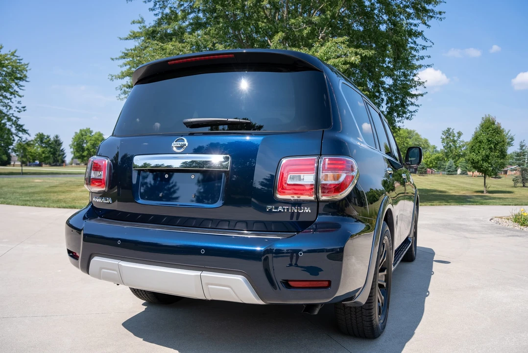 2017 Nissan Armada - Image 19 of 31