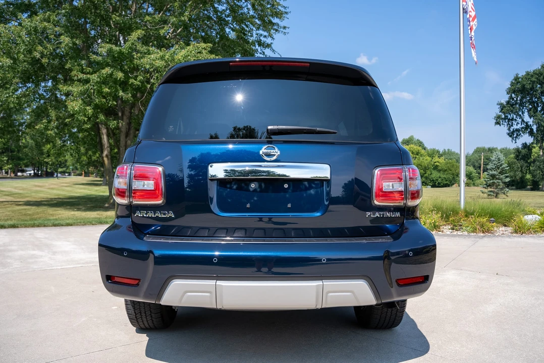 2017 Nissan Armada - Image 17 of 31