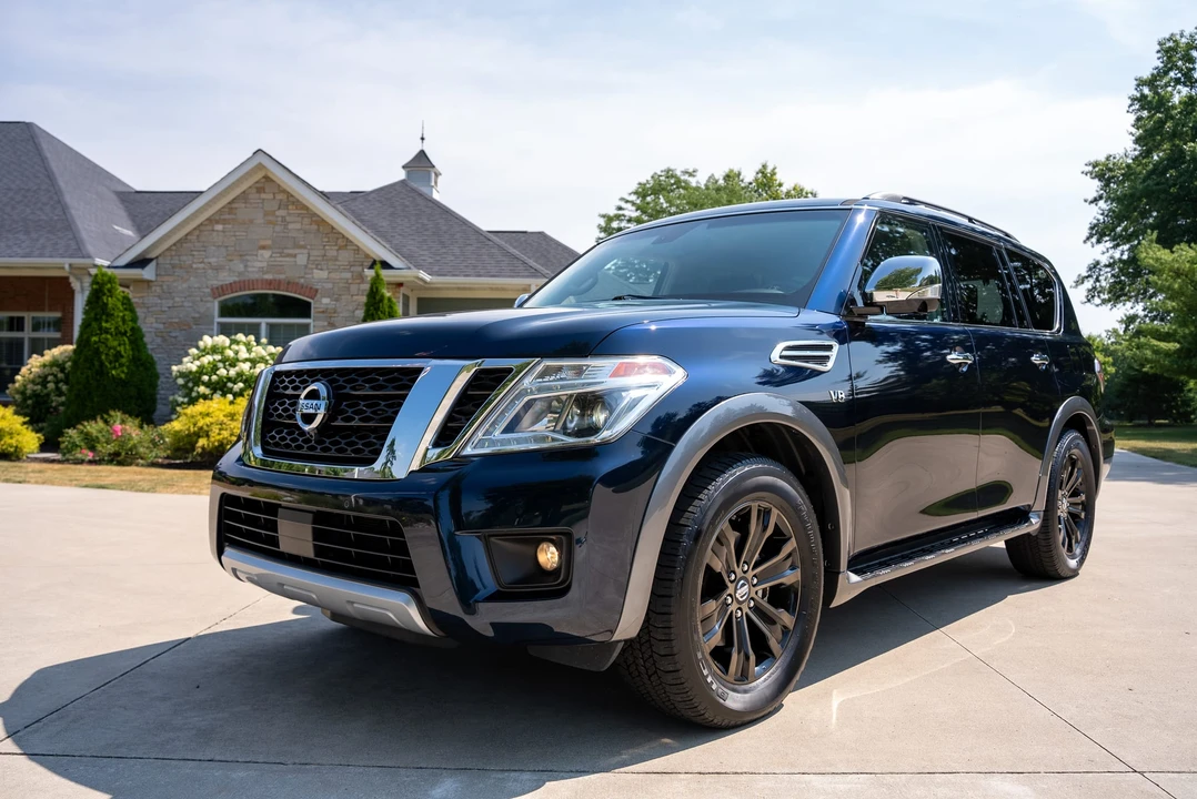 2017 Nissan Armada - Image 6 of 31