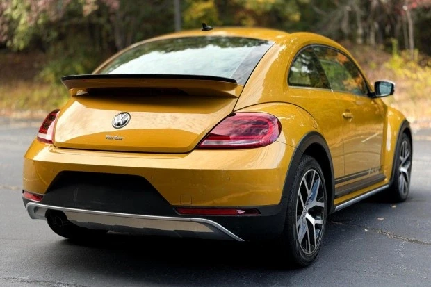 2017 Volkswagen A5 Beetle - Image 2 of 7