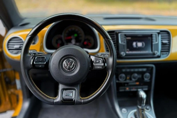 2017 Volkswagen A5 Beetle - Image 5 of 7