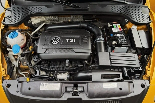 2017 Volkswagen A5 Beetle - Image 6 of 7