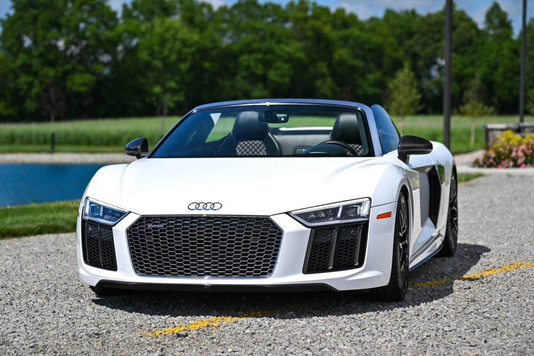 2018 Audi 4S R8 - Image 3 of 31