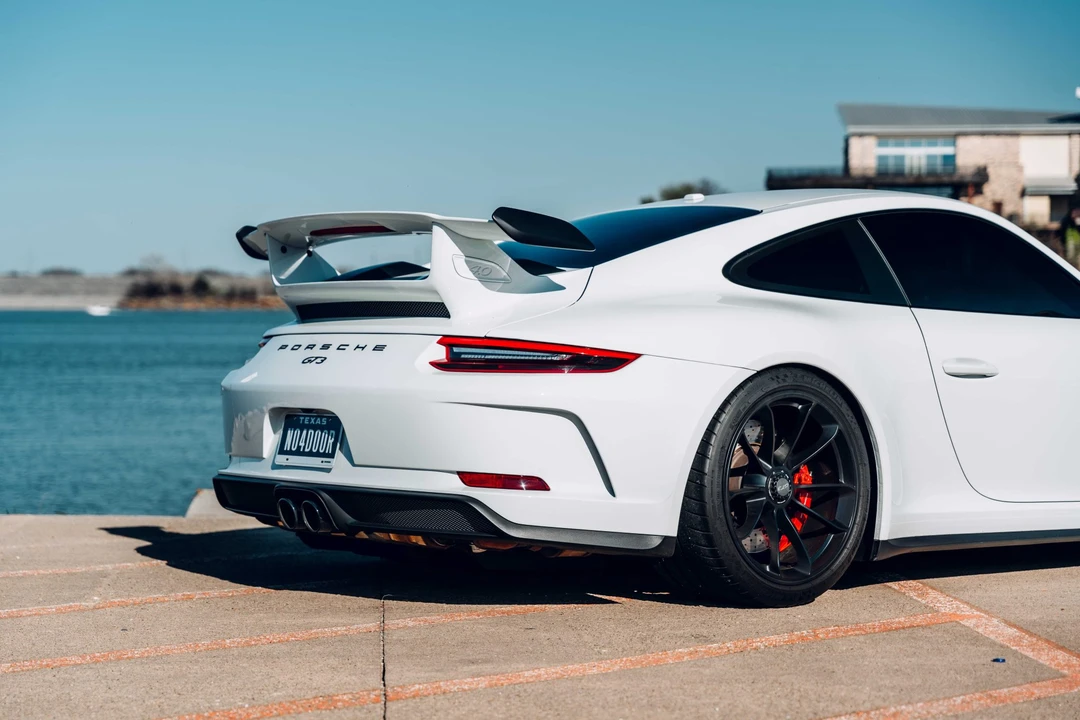 2018 Porsche 991 GT3 - Image 16 of 31