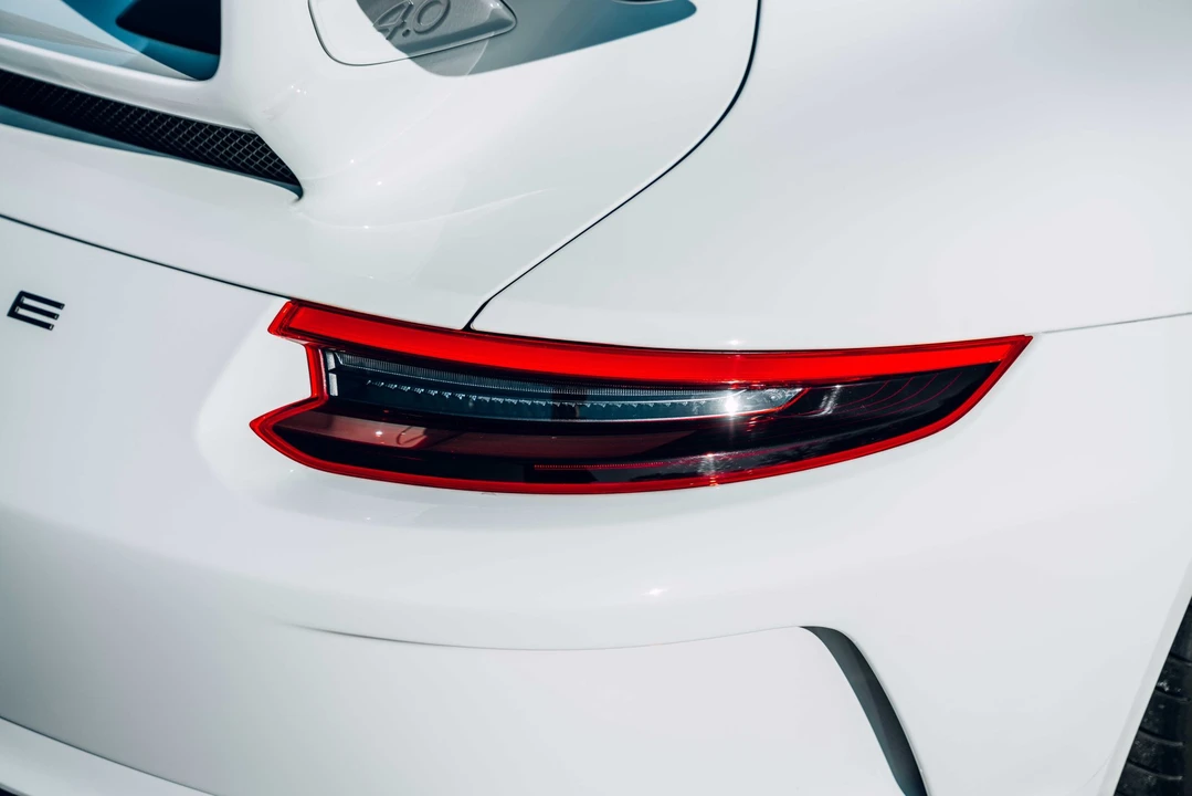 2018 Porsche 991 GT3 - Image 19 of 31