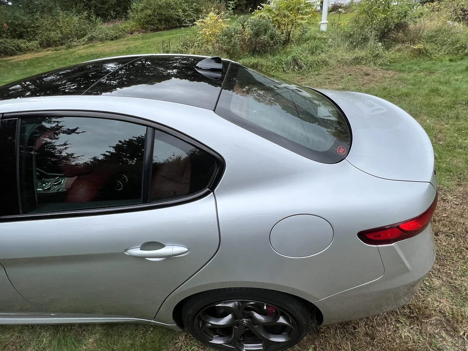 2019 Alfa Romeo Giulia - Image 31 of 31