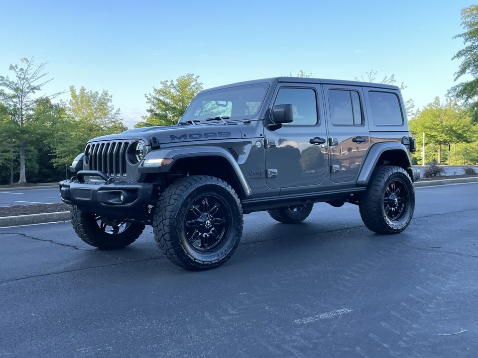 2019 Jeep JL Wrangler - Image 23 of 31
