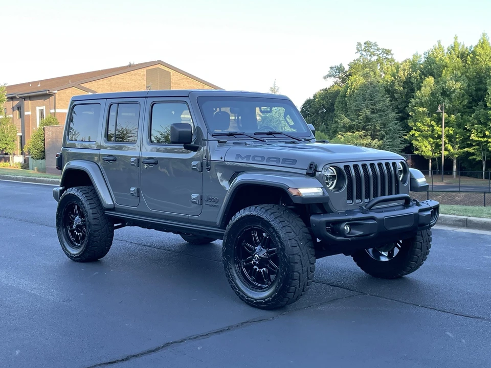 2019 Jeep JL Wrangler - Image 2 of 31