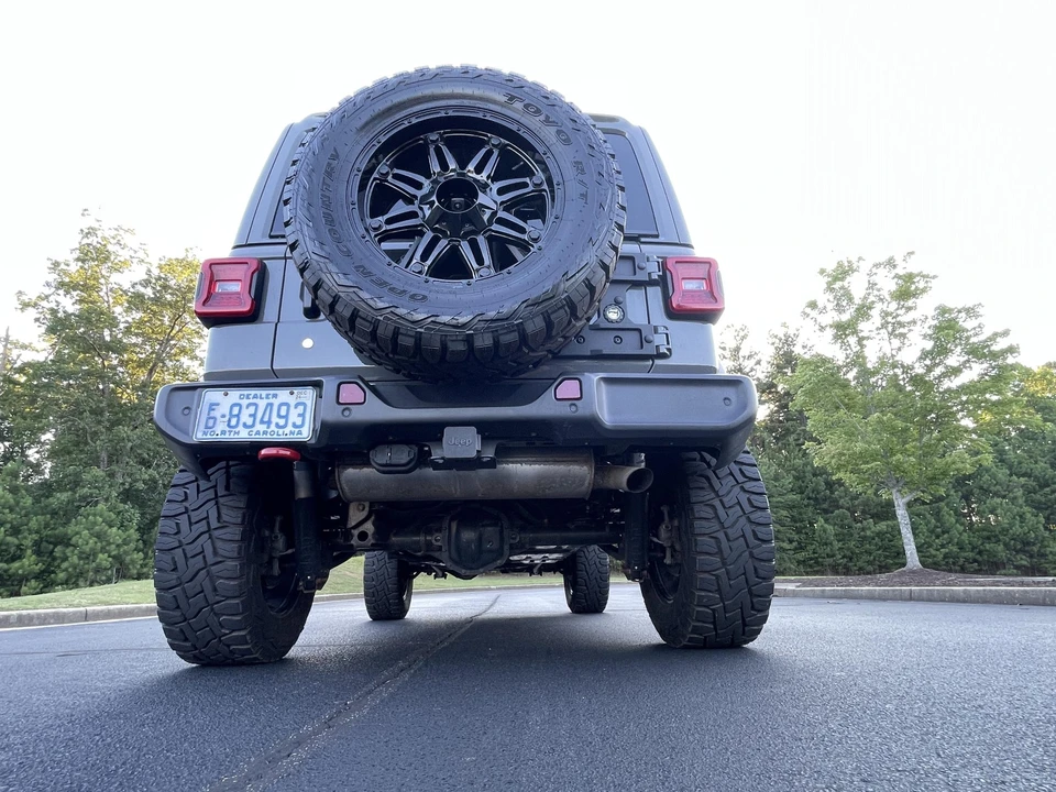 2019 Jeep JL Wrangler - Image 15 of 31