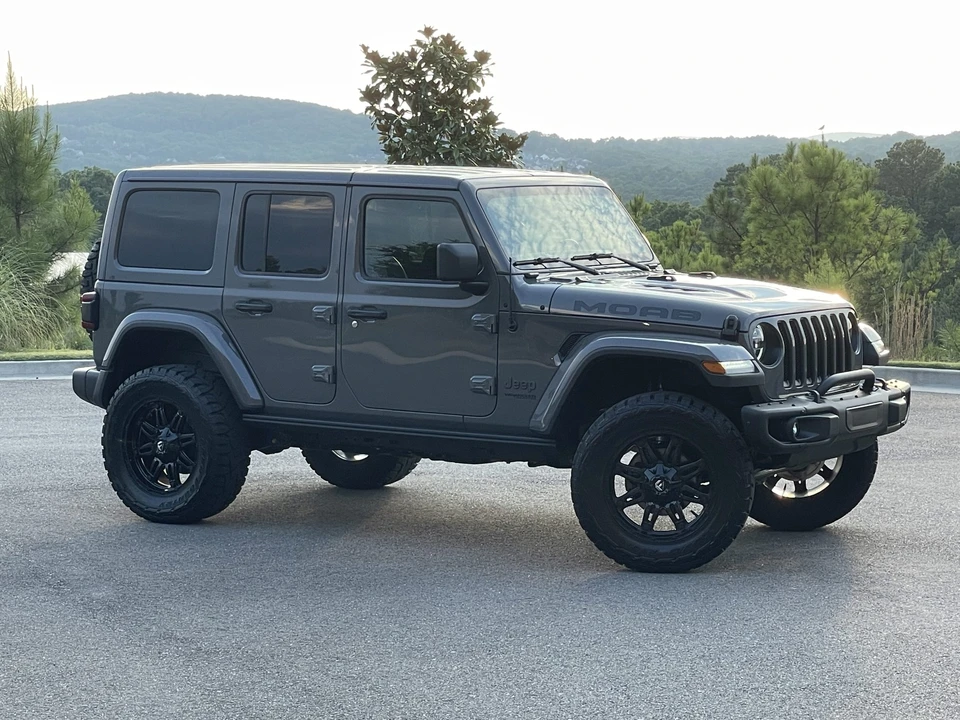 2019 Jeep JL Wrangler - Image 8 of 31