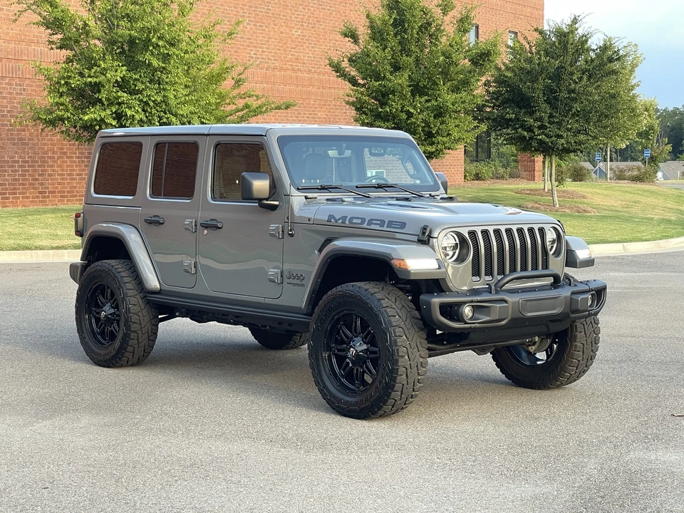 2019 Jeep JL Wrangler - Image 3 of 31