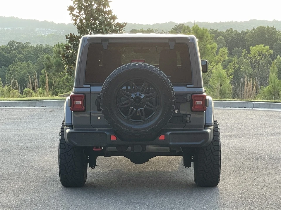 2019 Jeep JL Wrangler - Image 13 of 31
