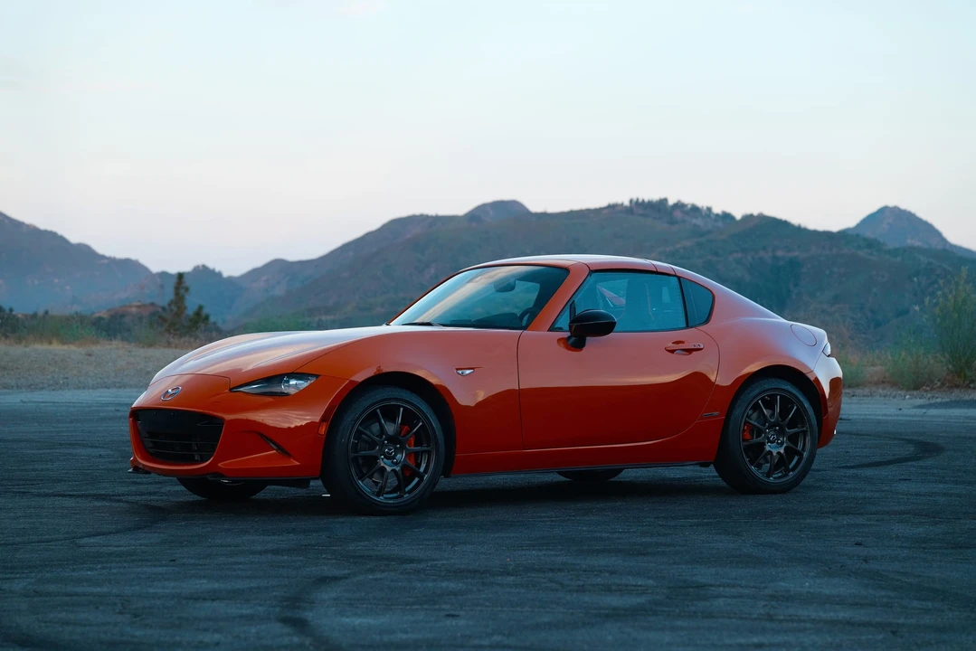 2019 Mazda ND MX-5 Miata - Image 14 of 31