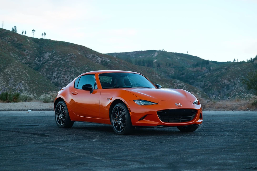 2019 Mazda ND MX-5 Miata - Image 3 of 31