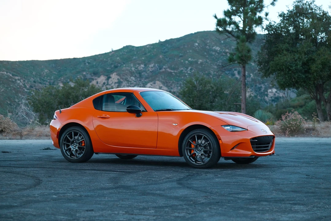 2019 Mazda ND MX-5 Miata - Image 4 of 31