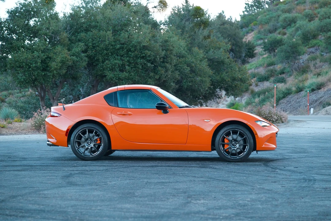 2019 Mazda ND MX-5 Miata - Image 5 of 31