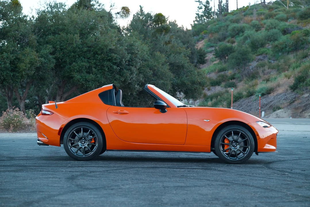2019 Mazda ND MX-5 Miata - Image 19 of 31