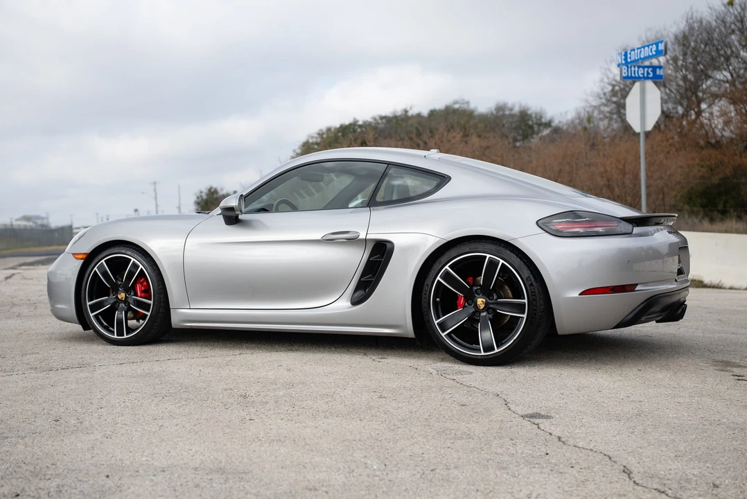 2019 Porsche 718 Cayman S - Image 9 of 31
