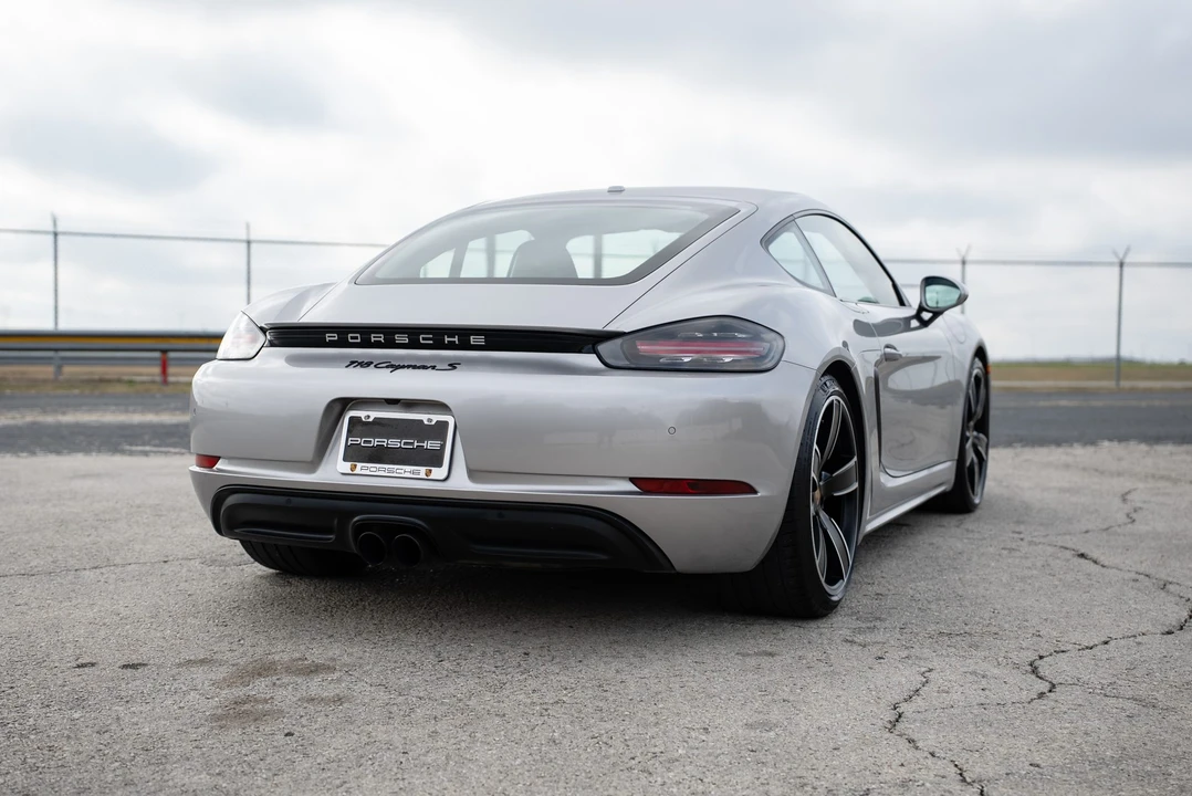 2019 Porsche 718 Cayman S - Image 13 of 31