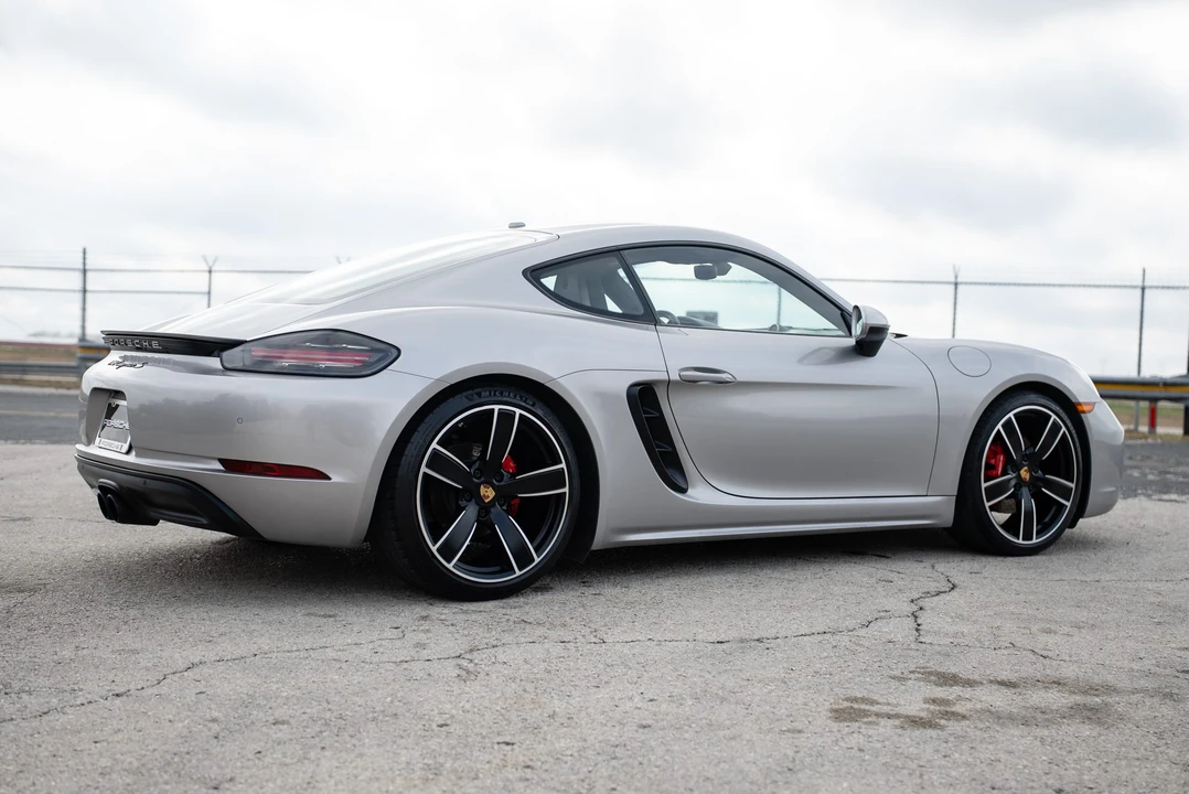 2019 Porsche 718 Cayman S - Image 15 of 31