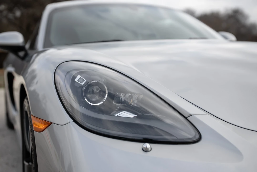 2019 Porsche 718 Cayman S - Image 18 of 31