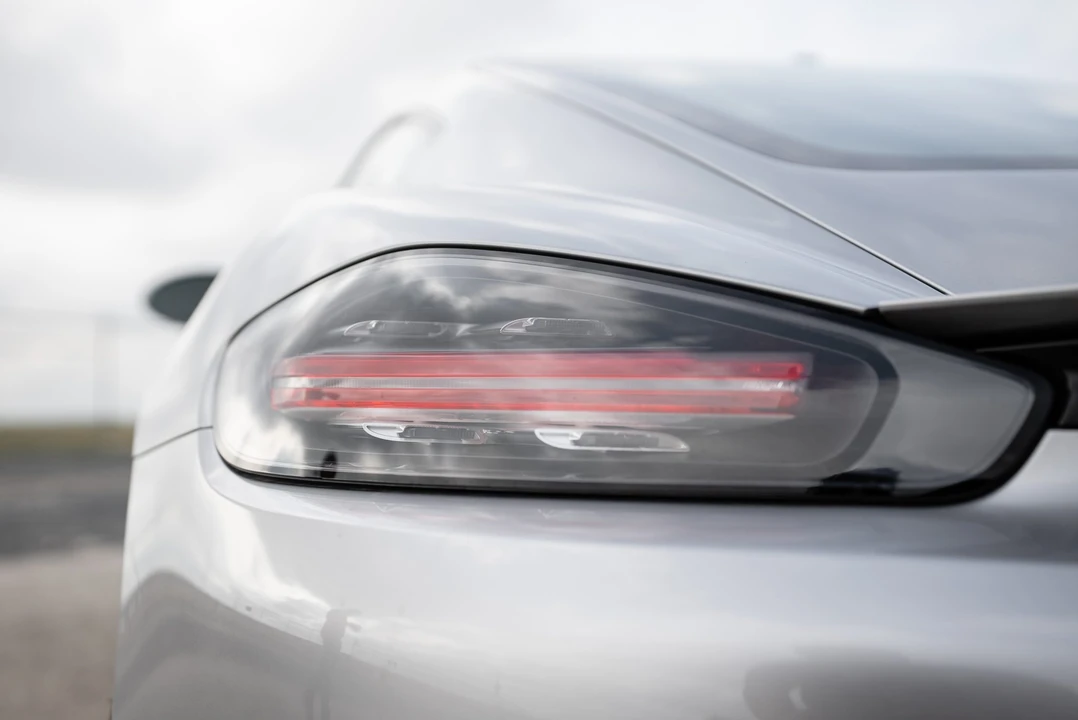 2019 Porsche 718 Cayman S - Image 21 of 31