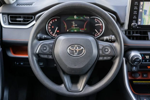 2019 Toyota RAV4 5th Gen - Image 5 of 7