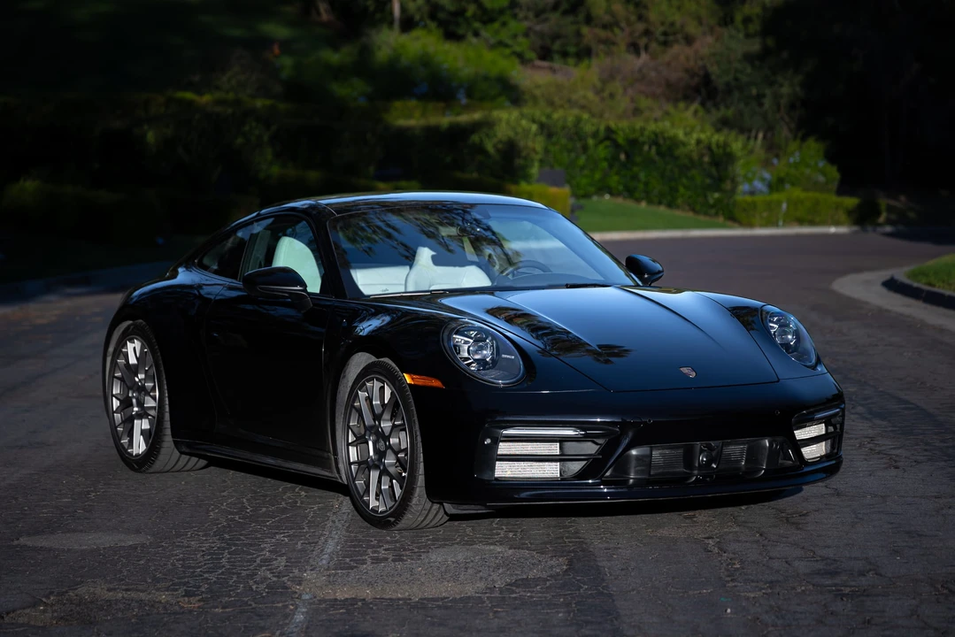 2020 Porsche 992 Carrera 4S - Image 5 of 31