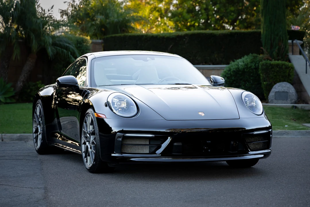 2020 Porsche 992 Carrera 4S - Image 24 of 31
