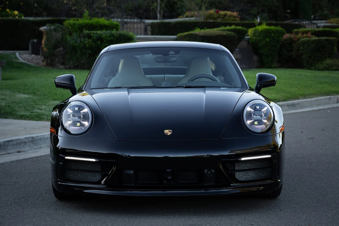 2020 Porsche 992 Carrera 4S - Image 16 of 31