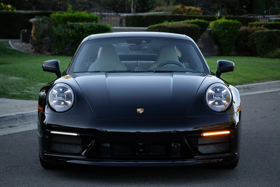 2020 Porsche 992 Carrera 4S - Image 17 of 31