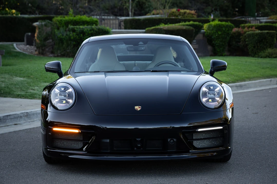 2020 Porsche 992 Carrera 4S - Image 18 of 31