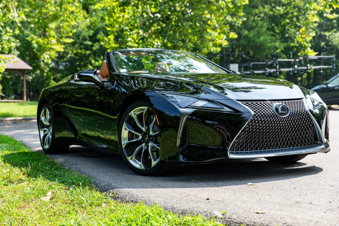 2021 Lexus LC - Image 2 of 31