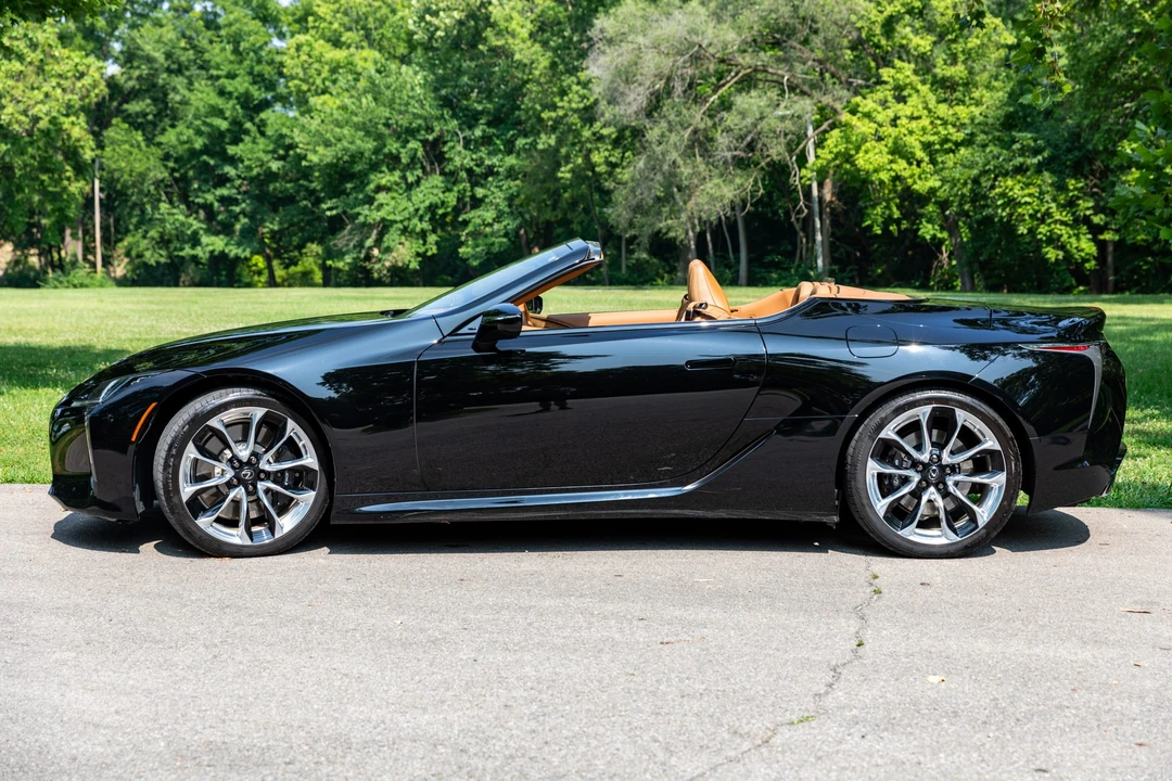 2021 Lexus LC - Image 4 of 31