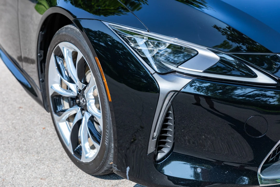 2021 Lexus LC - Image 21 of 31