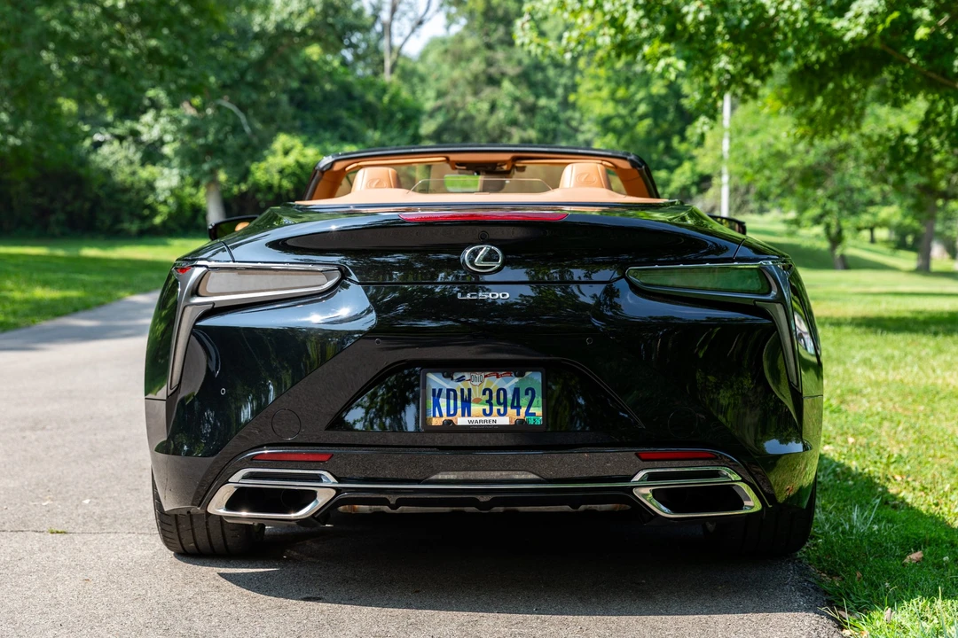 2021 Lexus LC - Image 6 of 31