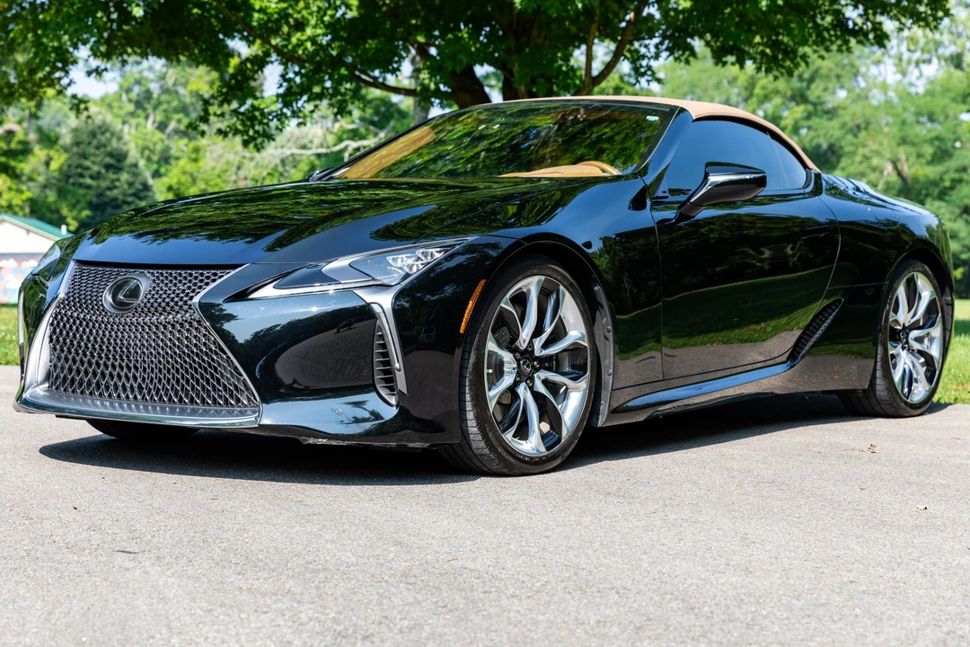 2021 Lexus LC - Image 10 of 31