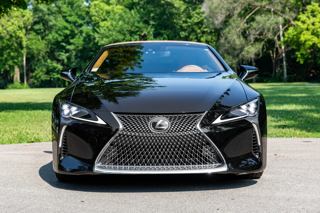 2021 Lexus LC - Image 7 of 31