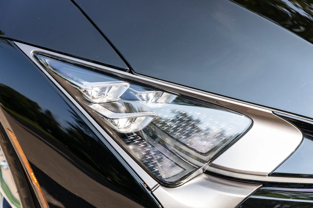 2021 Lexus LC - Image 22 of 31