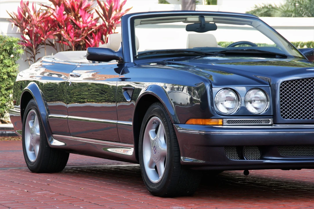 2002 Bentley Azure 1st Gen - Image 10 of 31