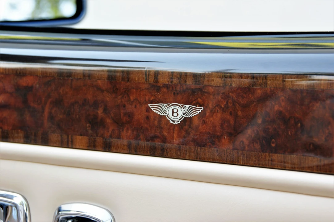 2002 Bentley Azure 1st Gen - Image 26 of 31