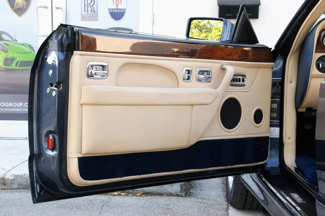 2002 Bentley Azure 1st Gen - Image 23 of 31
