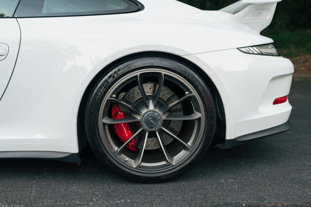 2014 Porsche 991 GT3 - Image 5 of 31
