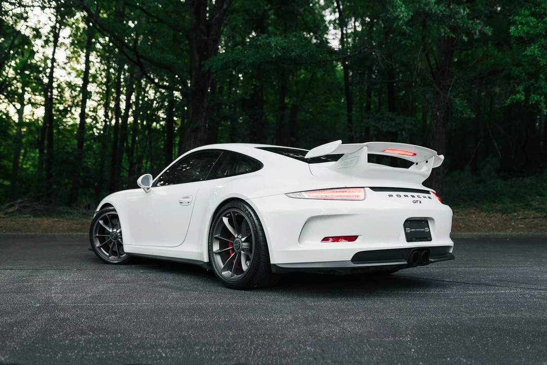2014 Porsche 991 GT3 - Image 12 of 31