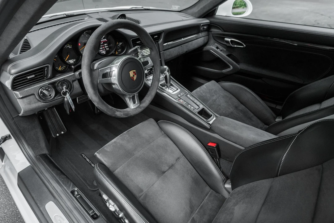 2014 Porsche 991 GT3 - Image 22 of 31